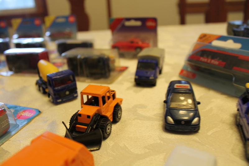 Illustration for article titled Enormous Die-Cast Collection - Box 9 - Siku